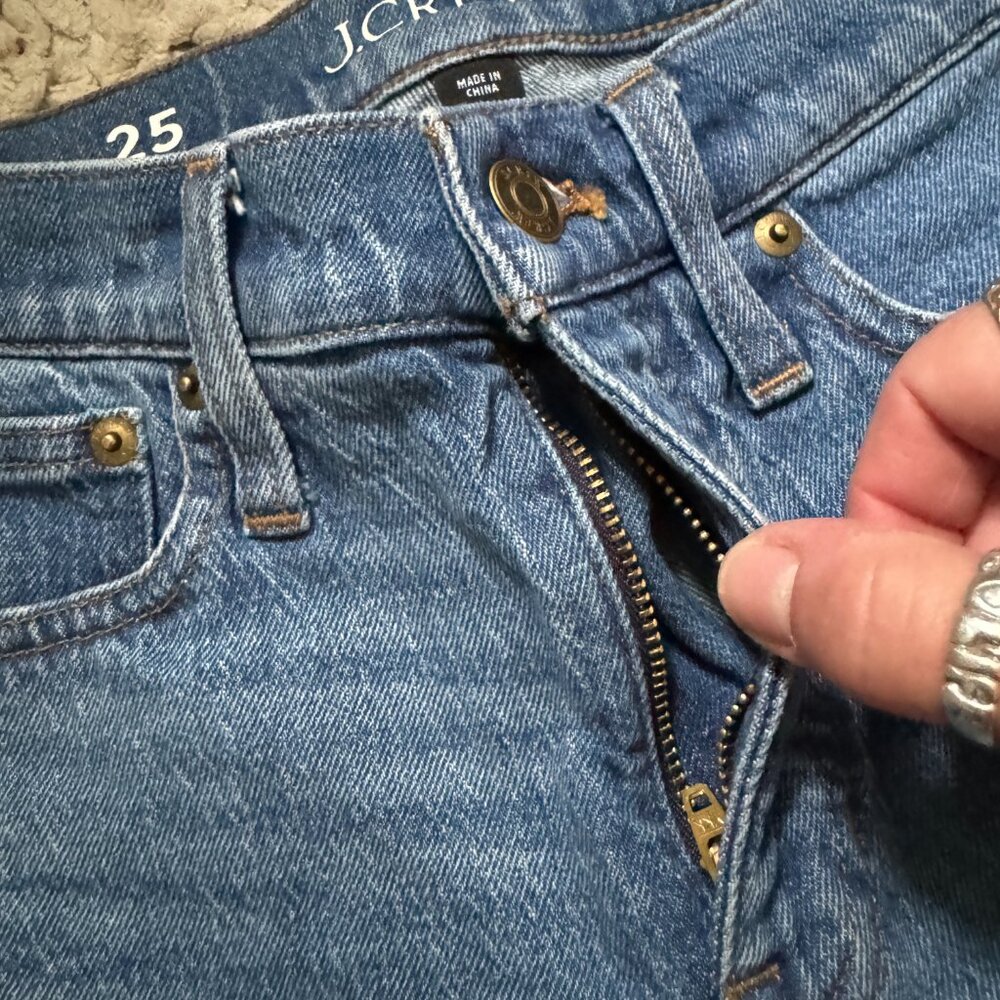 EUC J. Crew 9” Demi Boot Crop Jean Medium Blue Sz 25 - Picture 3 of 5